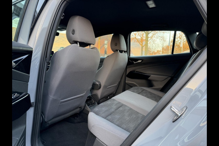 Volkswagen ID.4 Life 77 kWh Stoel & Stuurverwarming | Adaptieve Cruise Control | Rijklaar met 12 mnd BOVAG Garantie
