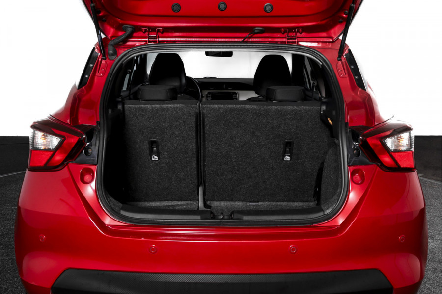 Nissan Micra 1.0L Acenta 70 PK Orig. NL | Cruise | PDC | Camera | NAV | Airco | DAB | LM 17" |