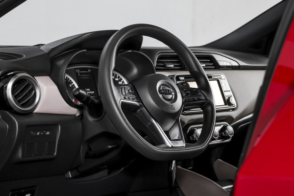 Nissan Micra 1.0L Acenta 70 PK Orig. NL | Cruise | PDC | Camera | NAV | Airco | DAB | LM 17" |