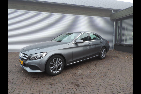 Mercedes-Benz C-Klasse 180 Business Solution LAGE KM