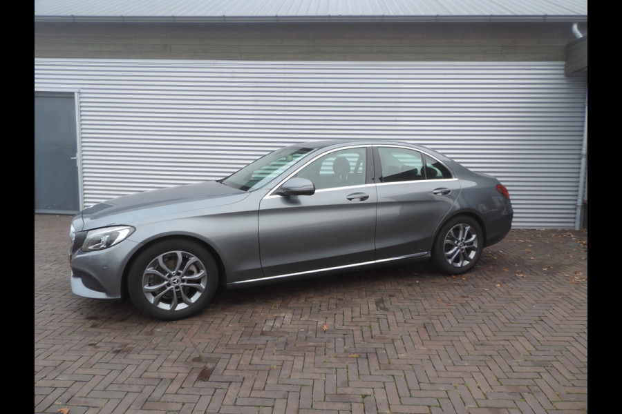 Mercedes-Benz C-Klasse 180 Business Solution LAGE KM