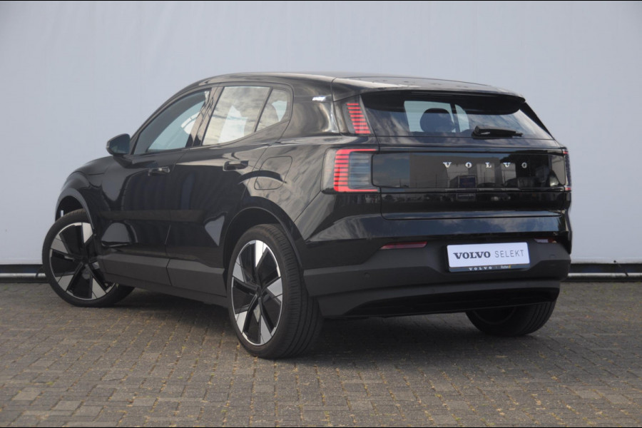 Volvo EX30 272PK Ext. Range Plus Adaptieve cruise control / BLIS / Parkeersensoren met camera / Elektrische achterklep / 20" velgen / Google infotainment / Keyless entry