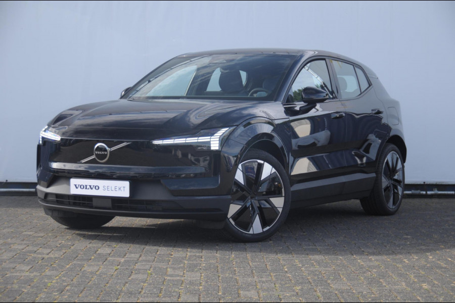 Volvo EX30 272PK Ext. Range Plus Adaptieve cruise control / BLIS / Parkeersensoren met camera / Elektrische achterklep / 20" velgen / Google infotainment / Keyless entry