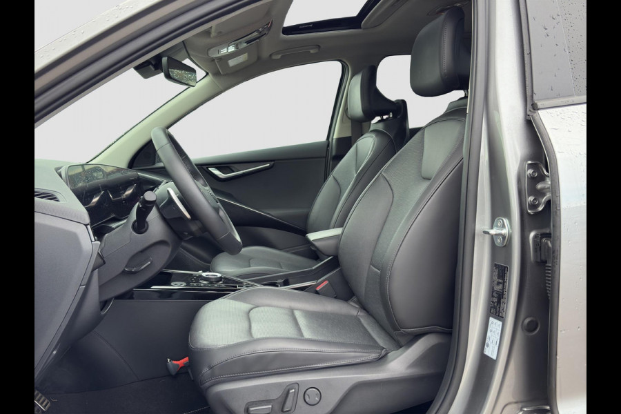 Kia Niro 1.6 GDi Hybrid ExecutiveLine Automaat | Elektrische Geheugenstoelen | Leder | Camera | Cruise | Sensoren | Stoelverwaming & Verkoeling |