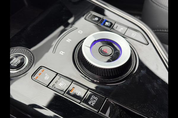 Kia Niro 1.6 GDi Hybrid ExecutiveLine Automaat | Elektrische Geheugenstoelen | Leder | Camera | Cruise | Sensoren | Stoelverwaming & Verkoeling |