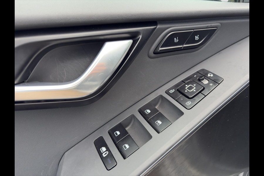Kia Niro 1.6 GDi Hybrid ExecutiveLine Automaat | Elektrische Geheugenstoelen | Leder | Camera | Cruise | Sensoren | Stoelverwaming & Verkoeling |