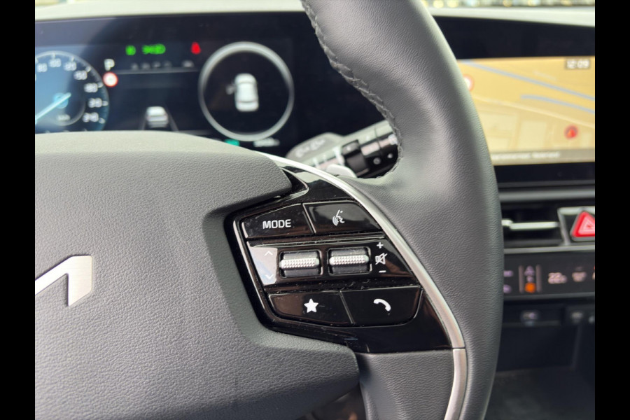 Kia Niro 1.6 GDi Hybrid ExecutiveLine Automaat | Elektrische Geheugenstoelen | Leder | Camera | Cruise | Sensoren | Stoelverwaming & Verkoeling |