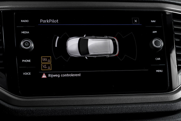 Volkswagen T-Roc 1.5 TSI 150 PK Style - Automaat | Adapt.Cruise | PDC | NAV+App.Connect | Auto.Airco | LM 17" |