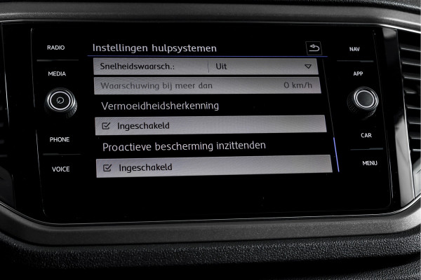 Volkswagen T-Roc 1.5 TSI 150 PK Style - Automaat | Adapt.Cruise | PDC | NAV+App.Connect | Auto.Airco | LM 17" |