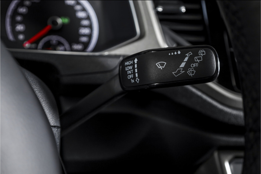 Volkswagen T-Roc 1.5 TSI 150 PK Style - Automaat | Adapt.Cruise | PDC | NAV+App.Connect | Auto.Airco | LM 17" |