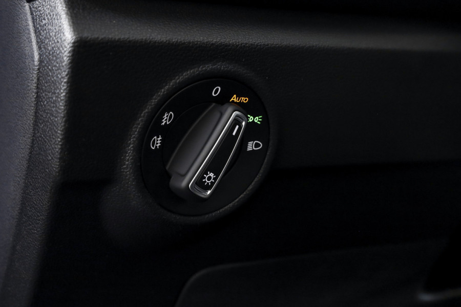 Volkswagen T-Roc 1.5 TSI 150 PK Style - Automaat | Adapt.Cruise | PDC | NAV+App.Connect | Auto.Airco | LM 17" |