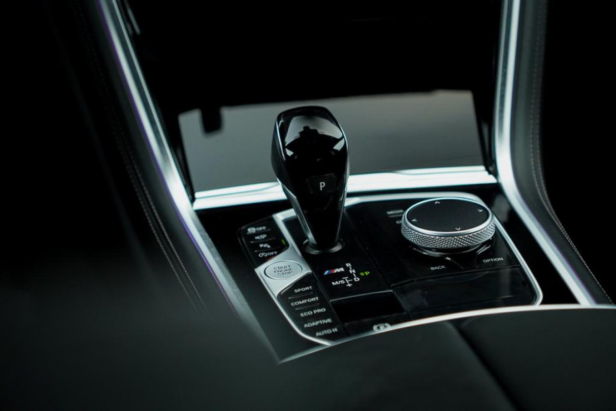 BMW 8 Serie Gran Coupé M850i xDrive High Executive / Drive Assist / 360 Camera / Stoelverwarming&koeling