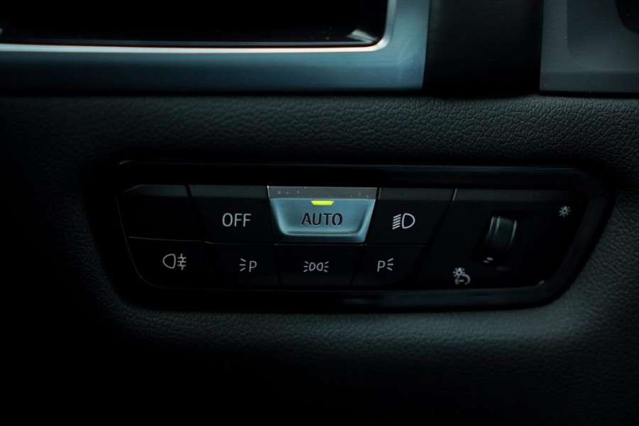 BMW 8 Serie Gran Coupé M850i xDrive High Executive / Drive Assist / 360 Camera / Stoelverwarming&koeling