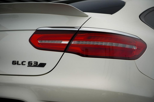 Mercedes-Benz GLC Coupé AMG 63 S 4MATIC+ / NL Auto / Keramisch / Performance Stoelen / Schuifdak