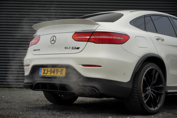 Mercedes-Benz GLC Coupé AMG 63 S 4MATIC+ / NL Auto / Keramisch / Performance Stoelen / Schuifdak