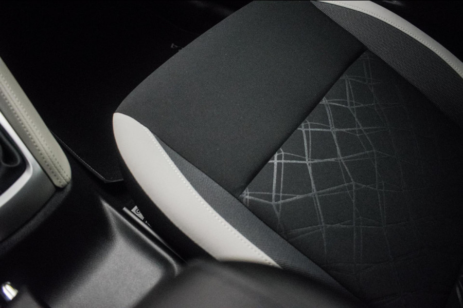 Nissan Micra 0.9 IG-T N-Connecta Sport [ Stoelverwarming Keyless LED Camera Climate Cruise Control Bluetooth ]