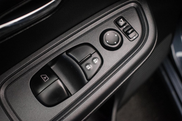 Nissan Micra 0.9 IG-T N-Connecta Sport [ Stoelverwarming Keyless LED Camera Climate Cruise Control Bluetooth ]
