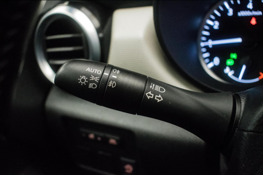 Nissan Micra 0.9 IG-T N-Connecta Sport [ Stoelverwarming Keyless LED Camera Climate Cruise Control Bluetooth ]