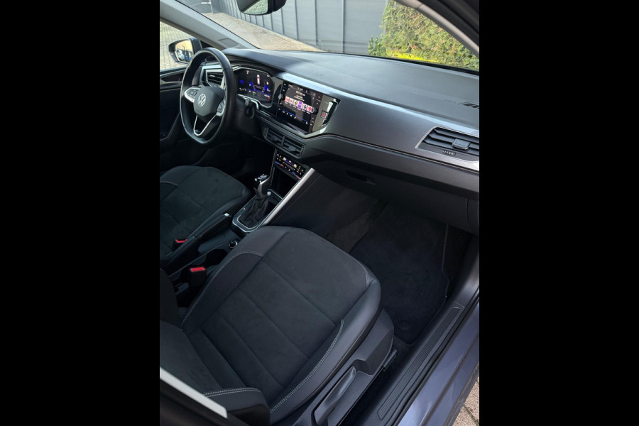 Volkswagen Polo 1.0 TSI Camera IQ Light CarPlay