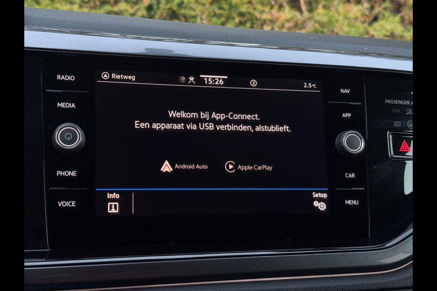 Volkswagen Polo 1.0 TSI Camera IQ Light CarPlay