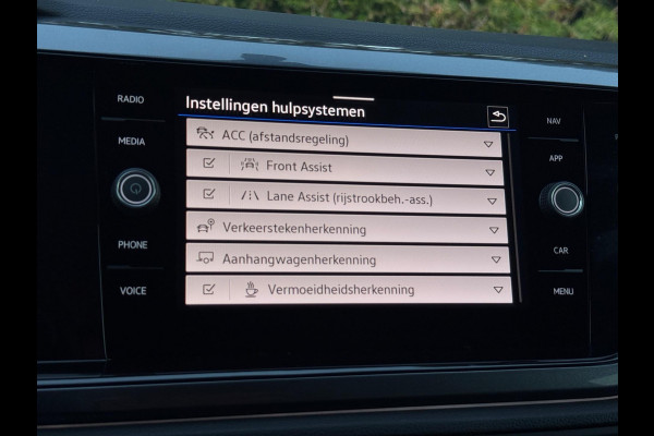Volkswagen Polo 1.0 TSI Camera IQ Light CarPlay