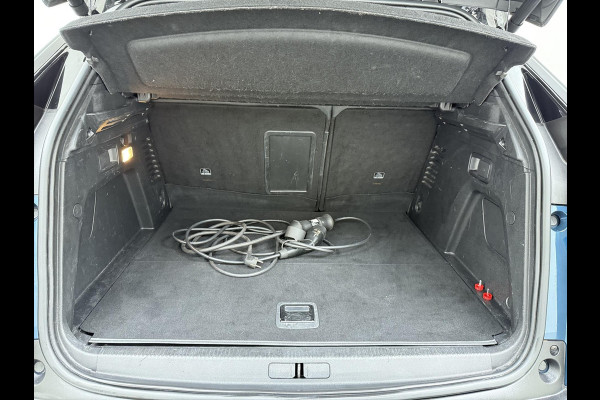 Peugeot 3008 1.6 HYbrid4 300 GT Pack Business VAN: €30.900,- VOOR: €28.330,- UW EINDEJAARSVOORDEEL: €2.570,- | BLACK PACK | PANO DAK | APPLE CARPLAY / ANDROID AUTO | AFN. TREKHAAK | FOCAL AUDIO | 300 PK! | MEM. STOEL MET MASSAGE |