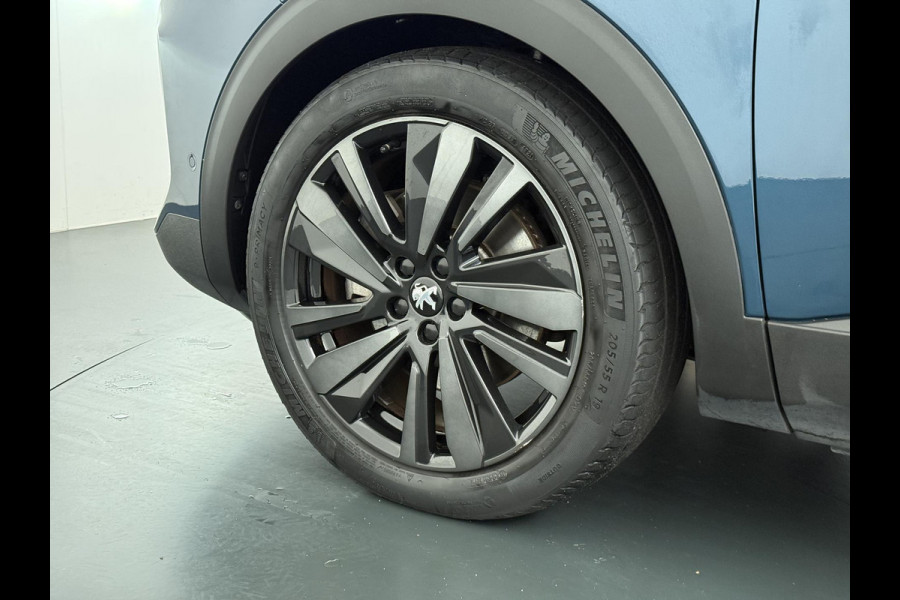 Peugeot 3008 1.6 HYbrid4 300 GT Pack Business VAN: €30.900,- VOOR: €28.330,- UW EINDEJAARSVOORDEEL: €2.570,- | BLACK PACK | PANO DAK | APPLE CARPLAY / ANDROID AUTO | AFN. TREKHAAK | FOCAL AUDIO | 300 PK! | MEM. STOEL MET MASSAGE |