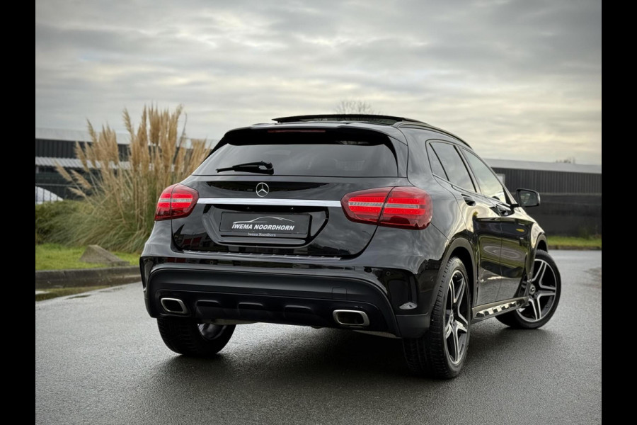 Mercedes-Benz GLA 180 AMG Panoramadak|Camera|Stoelverw.|Night pakket|Keyless-Go|
