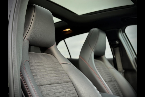 Mercedes-Benz GLA 180 AMG Panoramadak|Camera|Stoelverw.|Night pakket|Keyless-Go|