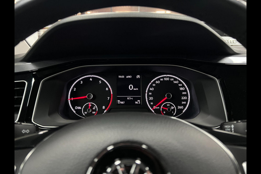 Volkswagen Polo 1.0 TSI Highline |Clima| PDC|Carplay |Navi |