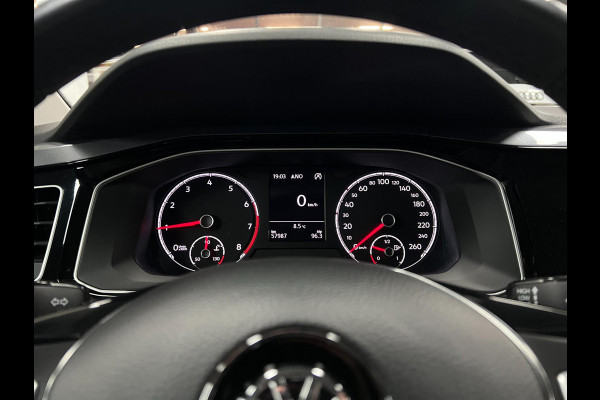 Volkswagen Polo 1.0 TSI Highline |Clima| PDC|Carplay |Navi |