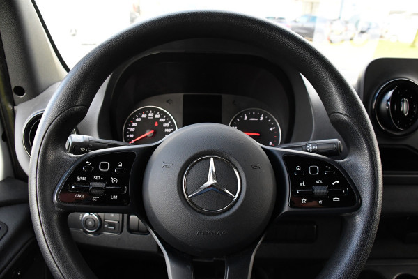 Mercedes-Benz Sprinter 319 V6 3.0 CDI L2H2 PB Edition Camera, Cruise, Carplay, 190pk, Automaat, LED, Stoelverwarming, Trekhaak, Standkachel, Uniek!