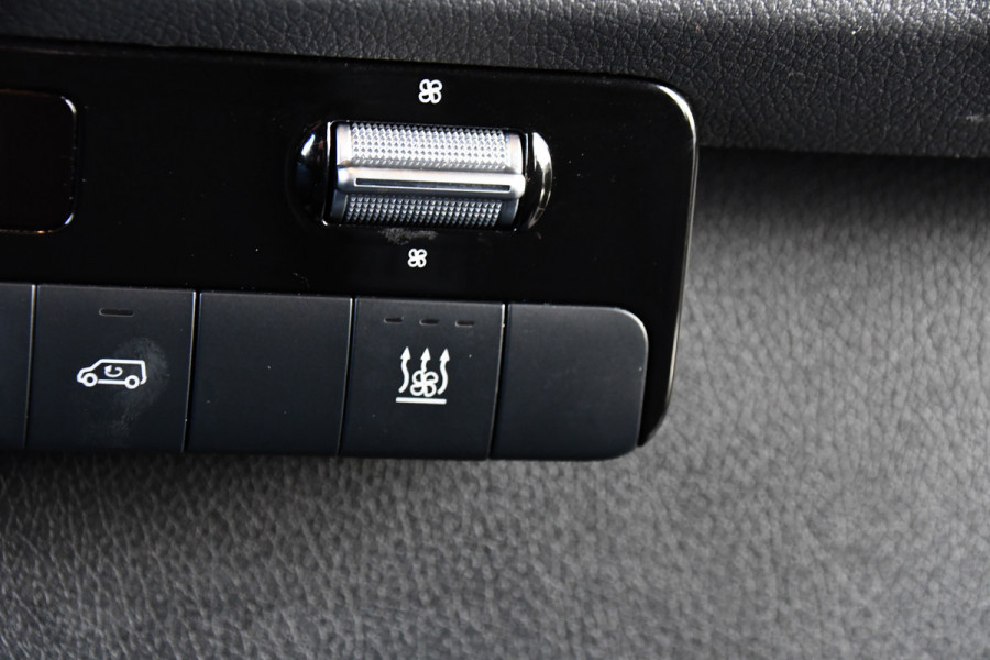 Mercedes-Benz Sprinter 319 V6 3.0 CDI L2H2 PB Edition Camera, Cruise, Carplay, 190pk, Automaat, LED, Stoelverwarming, Trekhaak, Standkachel, Uniek!