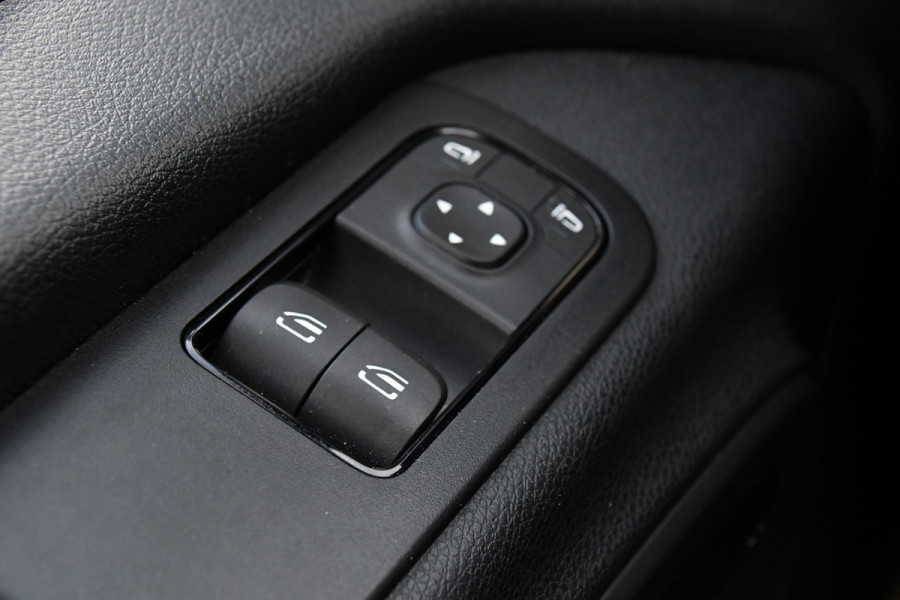 Mercedes-Benz Sprinter 319 V6 3.0 CDI L2H2 PB Edition Camera, Cruise, Carplay, 190pk, Automaat, LED, Stoelverwarming, Trekhaak, Standkachel, Uniek!