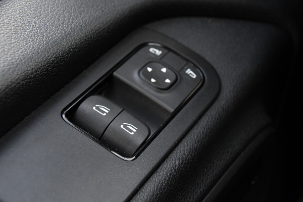 Mercedes-Benz Sprinter 319 V6 3.0 CDI L2H2 PB Edition Camera, Cruise, Carplay, 190pk, Automaat, LED, Stoelverwarming, Trekhaak, Standkachel, Uniek!