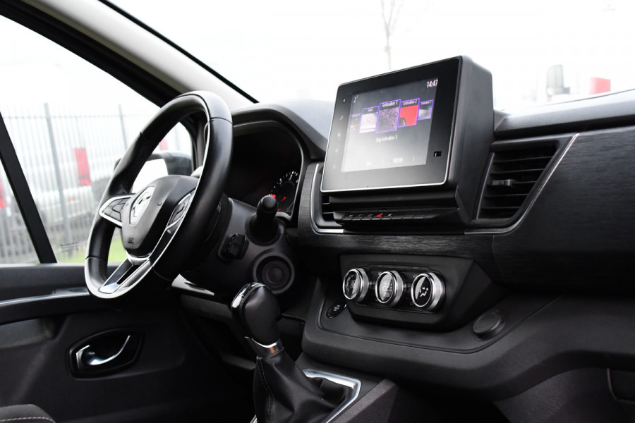 Renault Trafic 2.0 dCi 150 T30 L2H1 Luxe Camera, Cruise, Carplay, Automaat, 2 x Schuifdeur, Trekhaak, Clima, LED, Sensoren, Uniek!