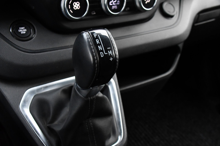 Renault Trafic 2.0 dCi 150 T30 L2H1 Luxe Camera, Cruise, Carplay, Automaat, 2 x Schuifdeur, Trekhaak, Clima, LED, Sensoren, Uniek!