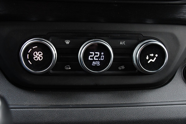 Renault Trafic 2.0 dCi 150 T30 L2H1 Luxe Camera, Cruise, Carplay, Automaat, 2 x Schuifdeur, Trekhaak, Clima, LED, Sensoren, Uniek!