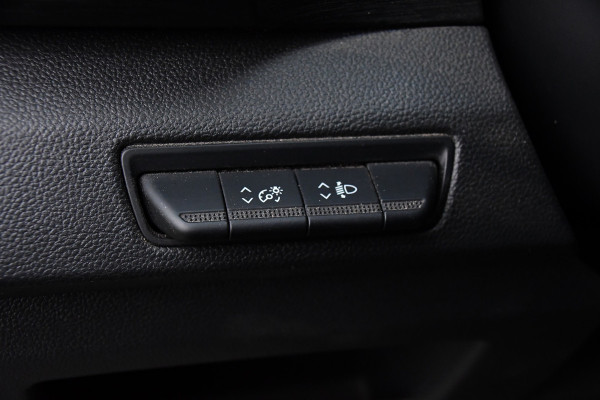 Renault Trafic 2.0 dCi 150 T30 L2H1 Luxe Camera, Cruise, Carplay, Automaat, 2 x Schuifdeur, Trekhaak, Clima, LED, Sensoren, Uniek!