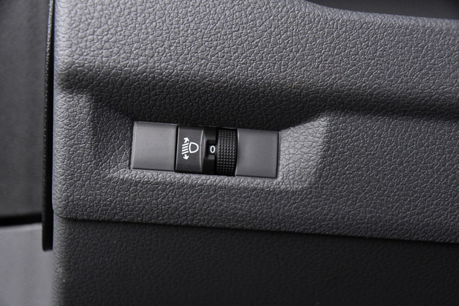 Opel Vivaro 2.0 BlueHDi 180 L3 DC PB Edition Camera, Cruise, Carplay, 177pk, Automaat, Dubbele deur, Multimedia, LED, Uniek!