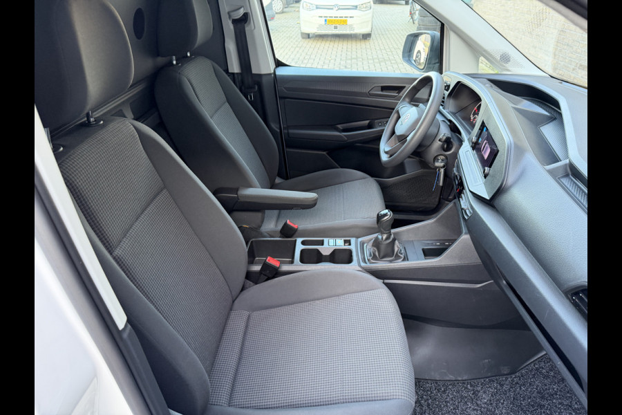 Volkswagen Caddy Cargo 2.0 TDI 102PK Euo 6 CarPlay/trekhaak/ Climat control