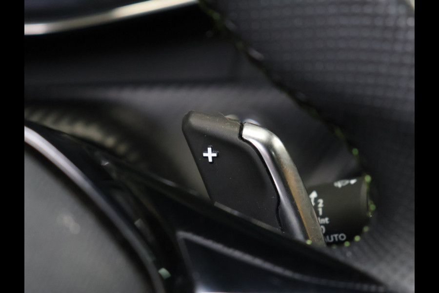 Peugeot 208 1.2 PureTech GT Automaat [PANORAMADAK, DIGITAL DASHBOARD, APPLE CARPLAY, ANDROID, DIGITAL COCKPIT, SPORTSTOELEN, SPORTSTUUR, CAMERA, PDC V+A, CRUISE, CLIMATE, NIEUWSTAAT]