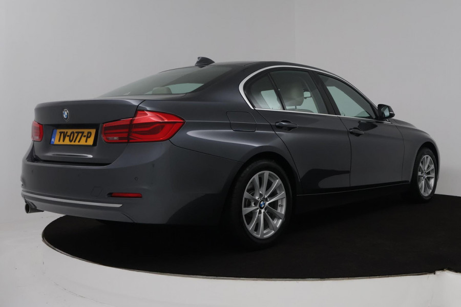 BMW 3 Serie 318i Luxury Edition (DEALER ONDERHOUDEN, PARKEERSENSOREN, NAVIGATIE, AUTOMAAT, CRUISE CONTROL)