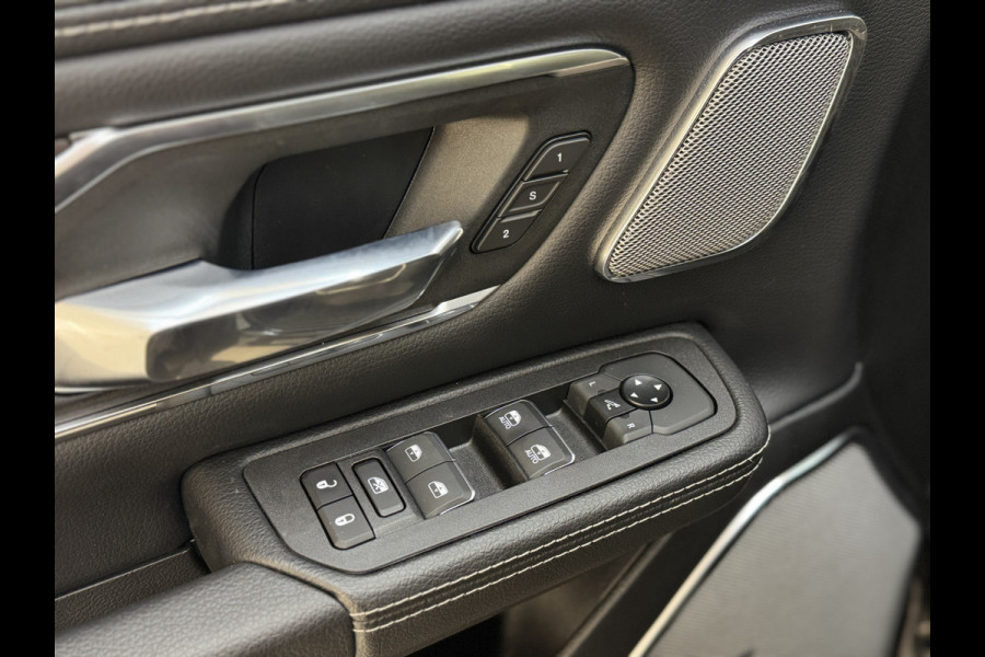 Dodge Ram MY25 Laramie High Spec SST 3.0L TT 420pk pass.scherm