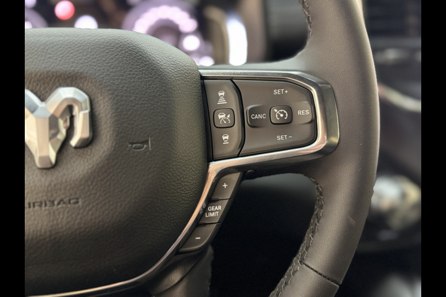 Dodge Ram MY25 Laramie High Spec SST 3.0L TT 420pk pass.scherm