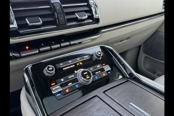 Lincoln Navigator BLACK LABEL FULL SPEC.