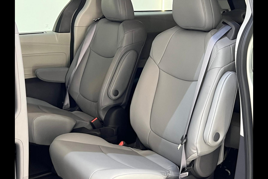 Toyota highlander Sienna 2.5 Hybrid Luxe XLE