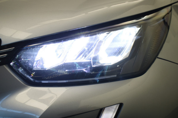 Peugeot 2008 1.2 PureTech Allure Pack |Camera|Navi|