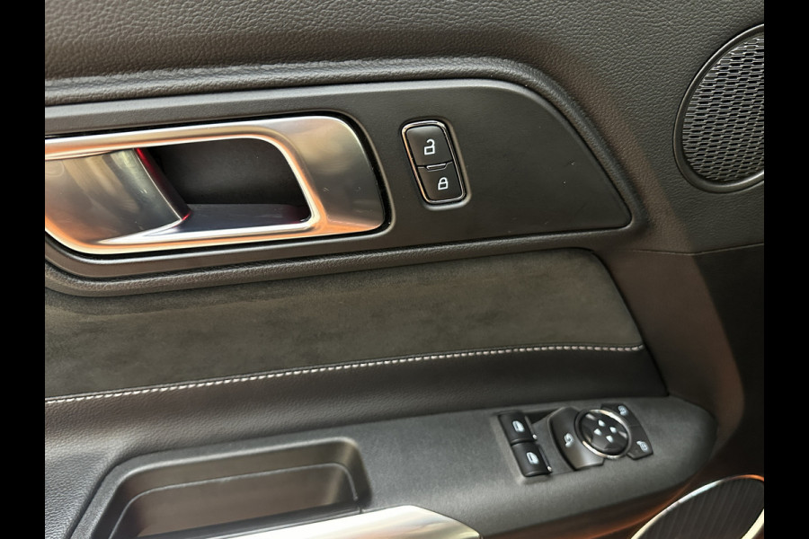 Ford Mustang 5.0 V8 GT Performance Carbon Pack EINDEJAARSACTIE