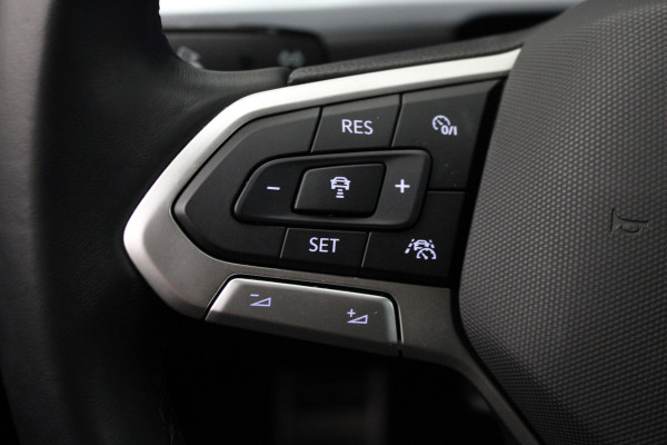 Volkswagen T-Roc 1.5 eTsi Goal!